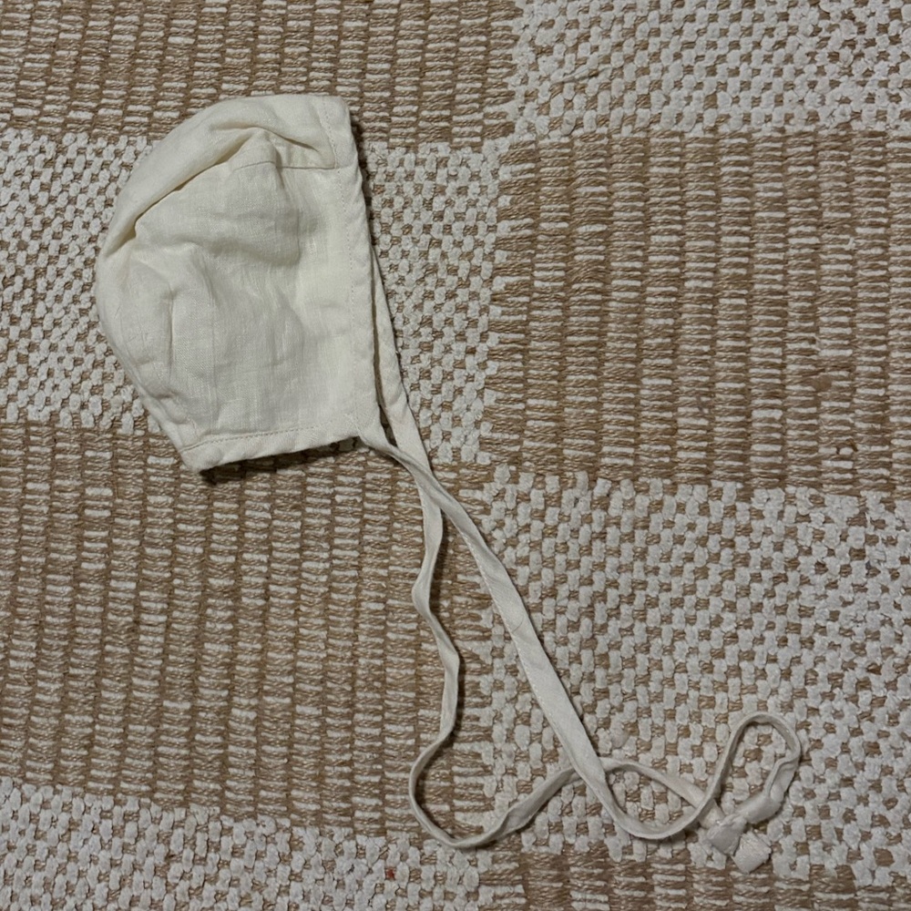Briar Baby Cream Linen Lined Baby Bonnet